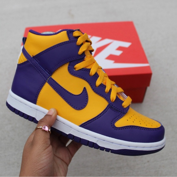 Brand New Nike Purple & Gold Lakers Dunk High Sneaker Sz 4.5Y (6W) - Picture 4 of 4